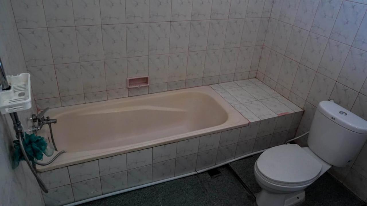Hotel Pondok Putri Batukaras 外观 照片